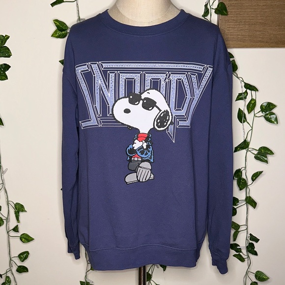 Peanuts Snoopy Rhinestone Crewneck Juniors NWOT - Picture 2 of 8
